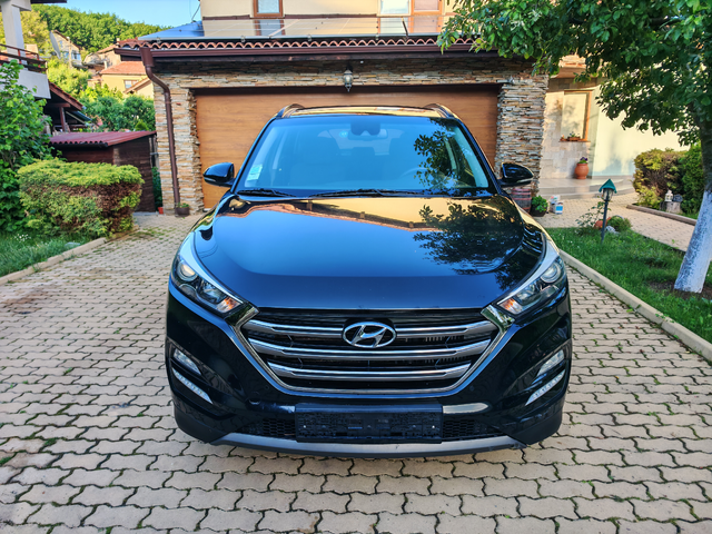 Hyundai Tucson 2.0CRDI-4x4-НАВИГАЦИЯ-КАМЕРА - автомобили, коли, обяви за нови и употребявани 1