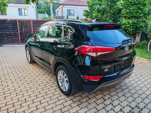Hyundai Tucson 2.0CRDI-4x4-НАВИГАЦИЯ-КАМЕРА - автомобили, коли, обяви за нови и употребявани 5