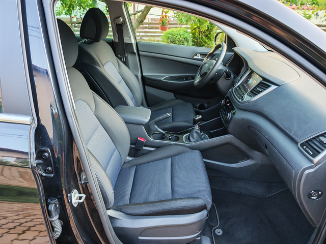 Hyundai Tucson 2.0CRDI-4x4-НАВИГАЦИЯ-КАМЕРА - автомобили, коли, обяви за нови и употребявани 8