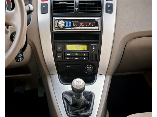 Hyundai Tucson 2.0i 4x4 LPG - автомобили, коли, обяви за нови и употребявани 11