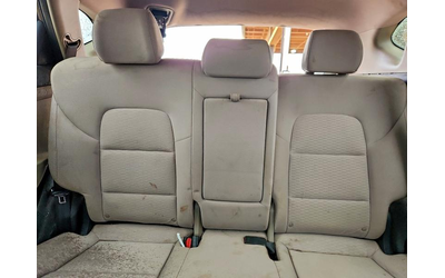 Hyundai Tucson 2.0L 4 Front-wheel Drive - автомобили, коли, обяви за нови и употребявани 10