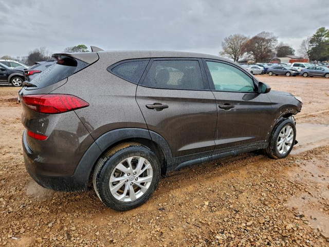 Hyundai Tucson 2.0L 4 Front-wheel Drive - автомобили, коли, обяви за нови и употребявани 3