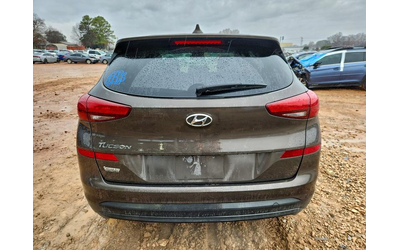 Hyundai Tucson 2.0L 4 Front-wheel Drive - автомобили, коли, обяви за нови и употребявани 6