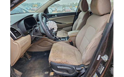 Hyundai Tucson 2.0L 4 Front-wheel Drive - автомобили, коли, обяви за нови и употребявани 7