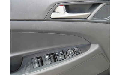 Hyundai Tucson 2.0L AWD w/ CarPlay Camera BLND Heated Seats/ST Wh All Wheel Drive - автомобили, коли, обяви за нови и употребявани 10