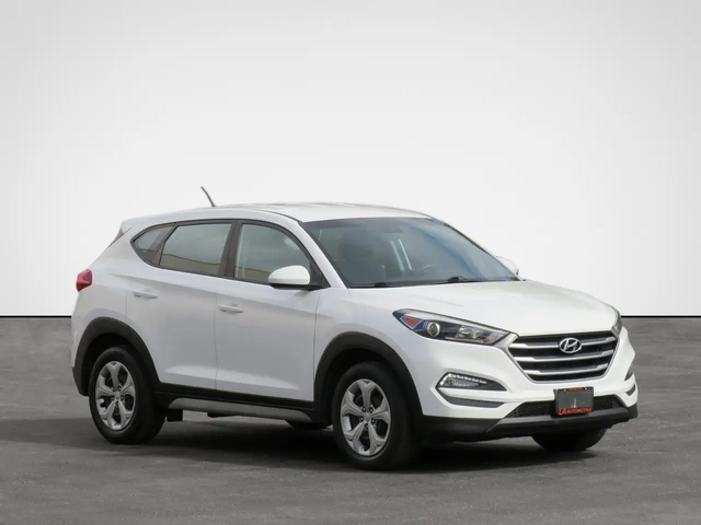 Hyundai Tucson 2.0L AWD w/ CarPlay Camera BLND Heated Seats/ST Wh All Wheel Drive - автомобили, коли, обяви за нови и употребявани 3