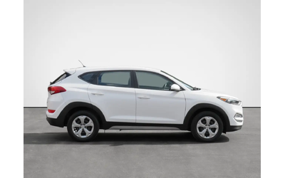 hyundai-tucson-2-0l-awd-w-carplay-camera-blnd-heated-seats-st-wh-all-wheel-drive - 4