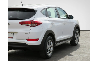 hyundai-tucson-2-0l-awd-w-carplay-camera-blnd-heated-seats-st-wh-all-wheel-drive - 5