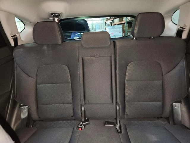 Hyundai Tucson 2.4L 4 Front Wheel Drive - автомобили, коли, обяви за нови и употребявани 10