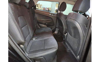 Hyundai Tucson 2.4L 4 Front Wheel Drive - автомобили, коли, обяви за нови и употребявани 11