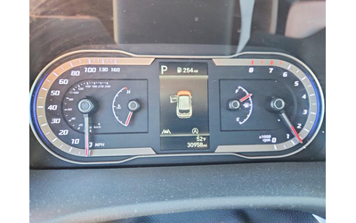 Hyundai Tucson 2.5L 4 ALL WHEEL DRIVE - автомобили, коли, обяви за нови и употребявани 9