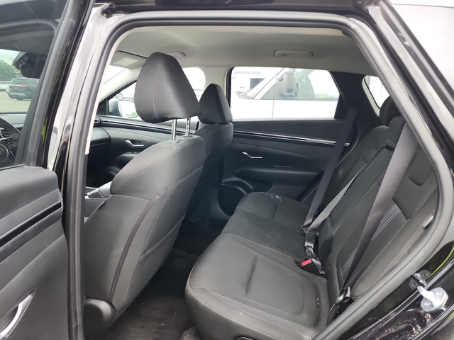 Hyundai Tucson 2.5L 4 Cylinder Gas AWD - автомобили, коли, обяви за нови и употребявани 11