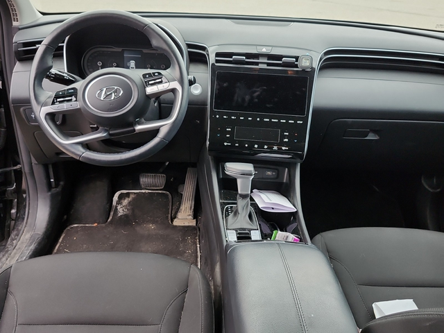 Hyundai Tucson 2.5L 4 Cylinder Gas AWD - автомобили, коли, обяви за нови и употребявани 9