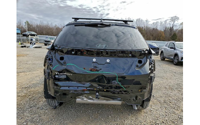 hyundai-tucson-2-5l-4-front-wheel-drive - 5