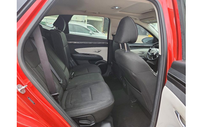 Hyundai Tucson 2.5L 4 Front-wheel Drive - автомобили, коли, обяви за нови и употребявани 11