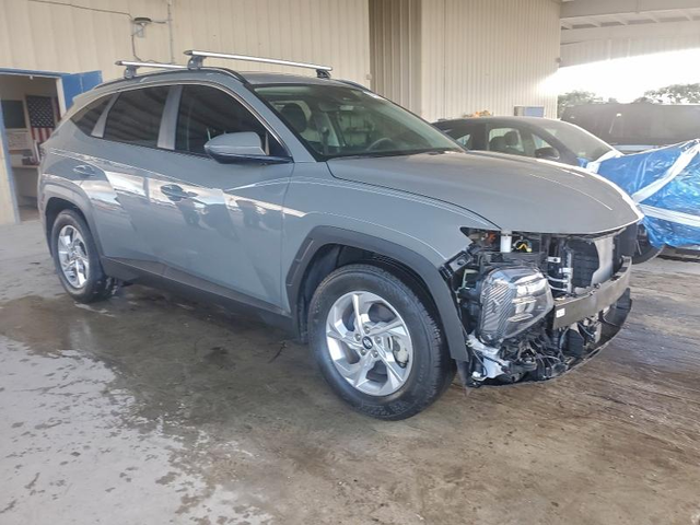 Hyundai Tucson 2.5L 4 FRONT WHEEL DRIVE - автомобили, коли, обяви за нови и употребявани 4