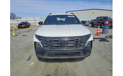 hyundai-tucson-2-5l-4-front-wheel-drive - 5