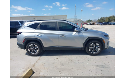 Hyundai Tucson 2.5L I-4 DI, DOHC, VVT, 187HP Front Wheel Drive - автомобили, коли, обяви за нови и употребявани 12