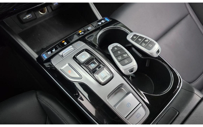 Hyundai Tucson Gasoline 1.6 Turbo 2WD Premium - автомобили, коли, обяви за нови и употребявани 8