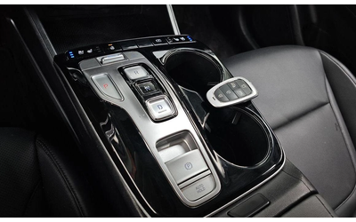 Hyundai Tucson Gasoline 1.6 Turbo 2WD Modern - автомобили, коли, обяви за нови и употребявани 8