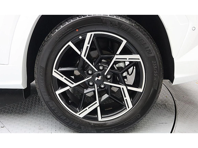 Hyundai Tucson Diesel 2.0 4WD N Line Inspiration - автомобили, коли, обяви за нови и употребявани 5