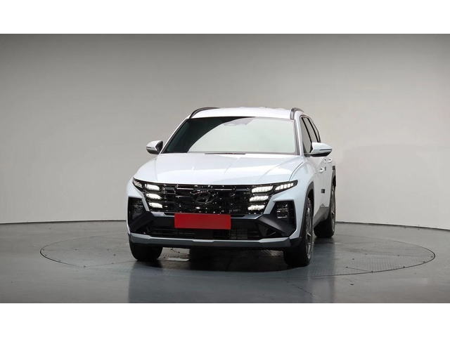 Hyundai Tucson Diesel 2.0 2WD Inspiration - автомобили, коли, обяви за нови и употребявани 2