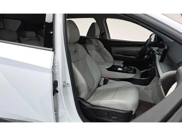 Hyundai Tucson Diesel 2.0 2WD Inspiration - автомобили, коли, обяви за нови и употребявани 9