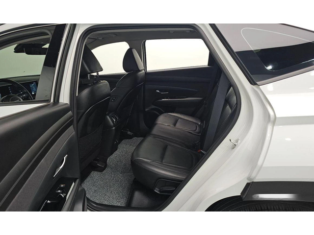 Hyundai Tucson Diesel 2.0 2WD Inspiration - автомобили, коли, обяви за нови и употребявани 11