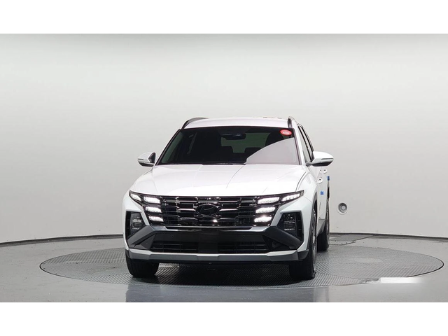 Hyundai Tucson Diesel 2.0 2WD Inspiration - автомобили, коли, обяви за нови и употребявани 2