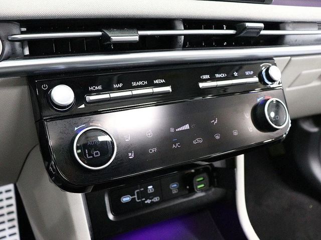 Hyundai Tucson Gasoline 1.6 Turbo 2WD Inspiration - автомобили, коли, обяви за нови и употребявани 9