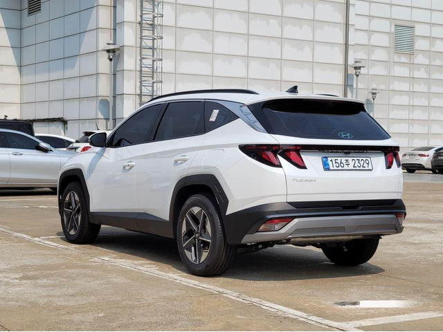 Hyundai Tucson Gasoline 1.6 Turbo 2WD Premium - автомобили, коли, обяви за нови и употребявани 1