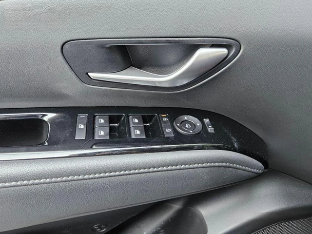Hyundai Tucson Gasoline 1.6 Turbo 2WD Premium - автомобили, коли, обяви за нови и употребявани 9
