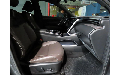 Hyundai Tucson Gasoline 1.6 Turbo 2WD Inspiration - автомобили, коли, обяви за нови и употребявани 9