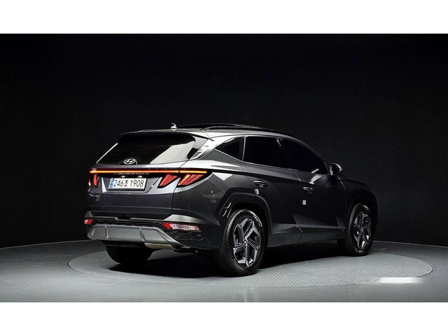 Hyundai Tucson Diesel 2.0 2WD Inspiration - автомобили, коли, обяви за нови и употребявани 1