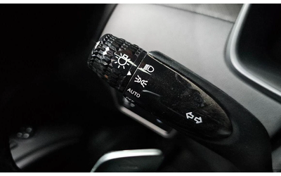 Hyundai Tucson Diesel 2.0 2WD Premium * НАЙ-ДОБРА ЦЕНА В БЪЛГАРИЯ - автомобили, коли, обяви за нови и употребявани 12