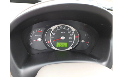 Hyundai Tucson 2, 0i  ГАЗ/БЕНЗИН - автомобили, коли, обяви за нови и употребявани 9