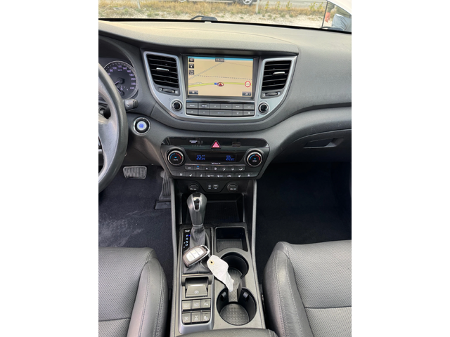 Hyundai Tucson -2.0CRDI-PREMIUM-4X4-FULL PACK - автомобили, коли, обяви за нови и употребявани 15