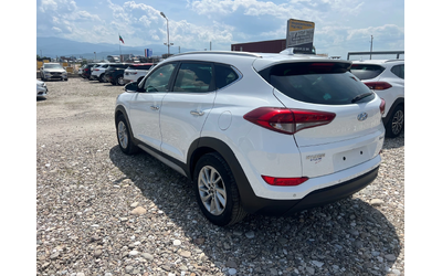 Hyundai Tucson 1.7 CRDI X POSIBLE - автомобили, коли, обяви за нови и употребявани 7