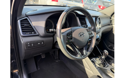 Hyundai Tucson 1.7 CRDI X POSIBLE - автомобили, коли, обяви за нови и употребявани 10