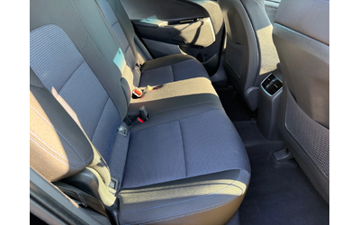 Hyundai Tucson 1.7 CRDI X POSIBLE - автомобили, коли, обяви за нови и употребявани 12