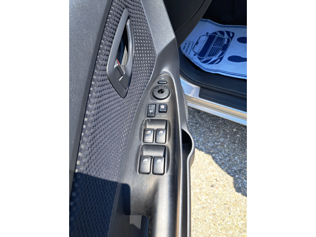 Hyundai Tucson 2, 0i  g-pl - автомобили, коли, обяви за нови и употребявани 14