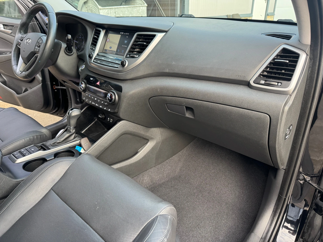 Hyundai Tucson 4x4 2.0 Diesel 185 k.с - автомобили, коли, обяви за нови и употребявани 9