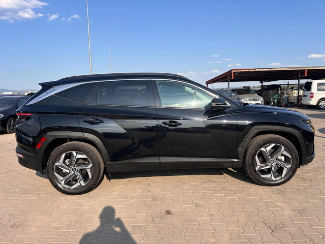 Hyundai Tucson 1.6i HYBRID 4X4 NAVI/PANORAMA FULL EURO 6 7800KM!! - автомобили, коли, обяви за нови и употребявани 4
