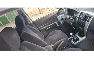 Hyundai Tucson 2.0crdi 141kc 4х4 6скорости - автомобили, коли, обяви за нови и употребявани 7