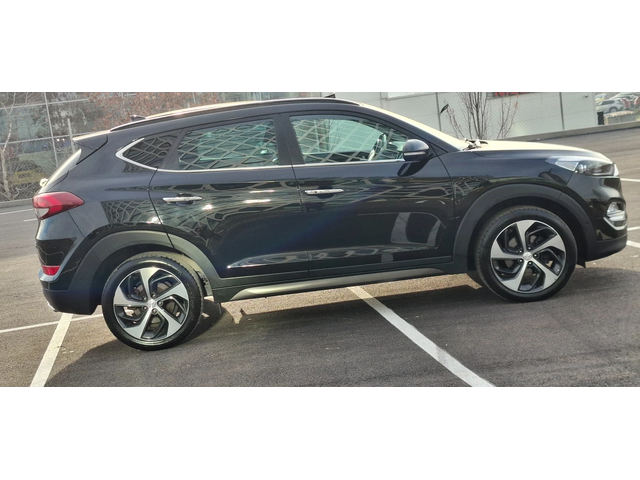 Hyundai Tucson 1.6 Turbo 177кс Automat 4x4 Vertex Led Panorama - автомобили, коли, обяви за нови и употребявани 6