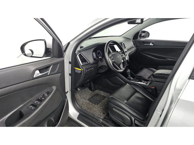 Hyundai Tucson 2.0 4WD MODERN autogeorge.com - автомобили, коли, обяви за нови и употребявани 8