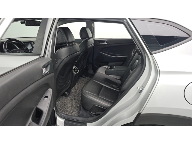 Hyundai Tucson 2.0 4WD MODERN autogeorge.com - автомобили, коли, обяви за нови и употребявани 9