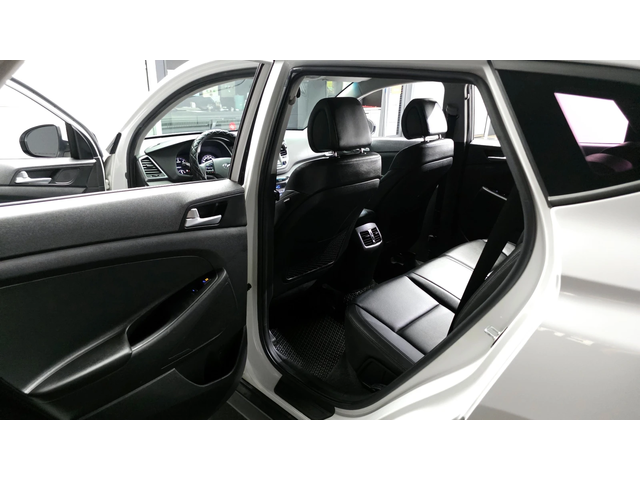 Hyundai Tucson 2.0 2WD MODERN autogeorge.com - автомобили, коли, обяви за нови и употребявани 9