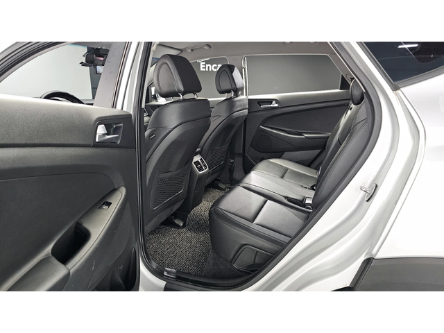 Hyundai Tucson 2.0 4WD MODERN autogeorge.com - автомобили, коли, обяви за нови и употребявани 8