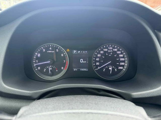 Hyundai Tucson Premium - автомобили, коли, обяви за нови и употребявани 8